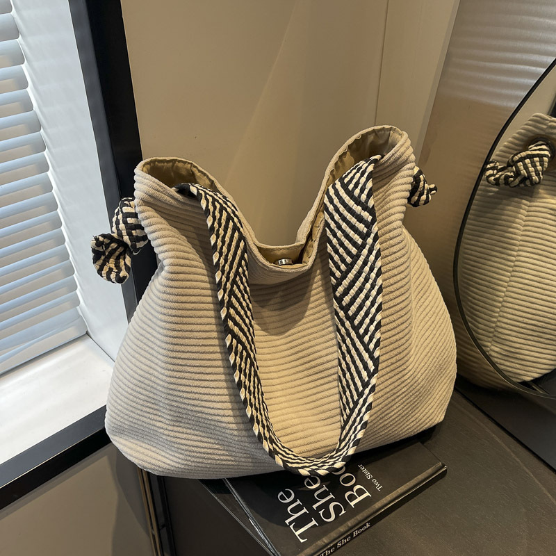 Large Capacity Tote Bags for W – обзор и цена Interior Design Class