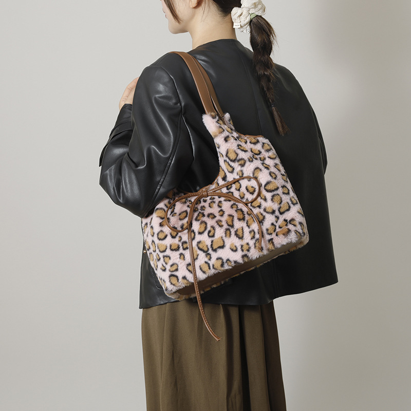 Fashionable Furry Tote Bag Wom – обзор и цена Interior Design Korean Style